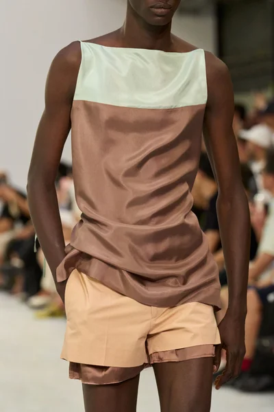 Look 102